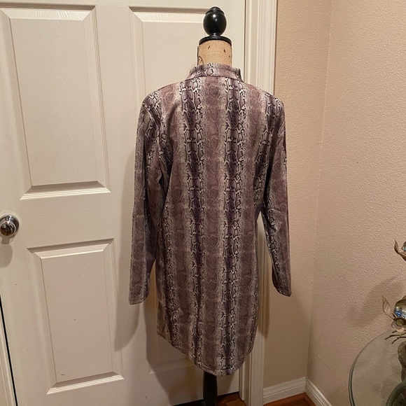 Suede snakeskin print pocket coat. - Picture 8 of 9